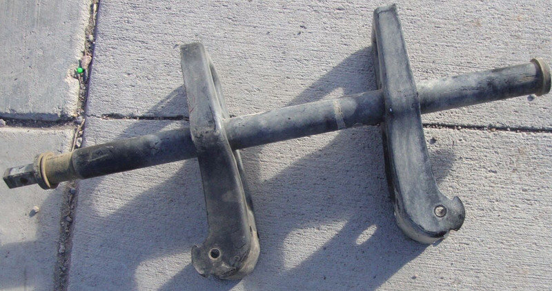 2005 Polaris Sportsman 500 HO 4x4 ATV Rear Differential Frame Support Mount