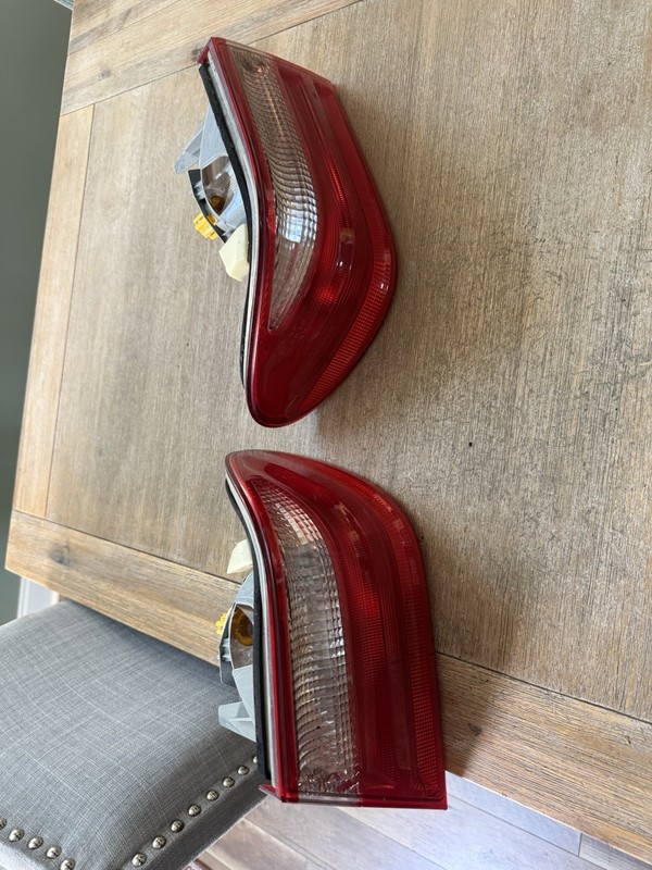 2000-2002 Mercedes-Benz E-CLASS E430 E320 Left+Right Side Tail Lights M8646 DW