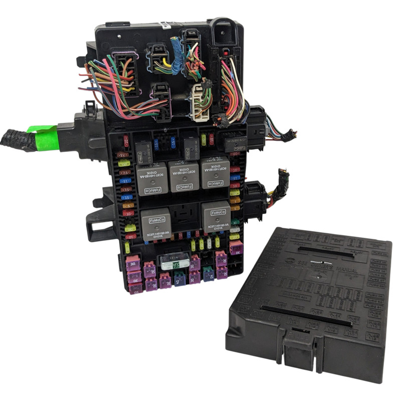 05-06 Ford Expedition Lincoln Navigator Engine Motor Under Dash Fuse Relay Box