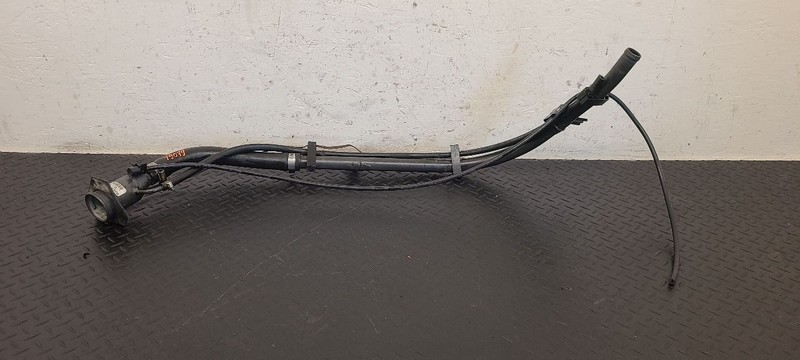 04-05 Chevrolet Tahoe Fuel Filler Neck Assembly OEM 15289920