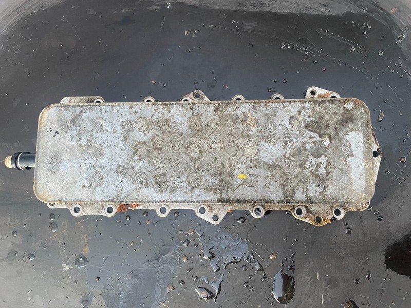 10-20 JAGUAR XF F TYPE XJ XK XE F PACE OEM ENGINE OIL COOLER - USED