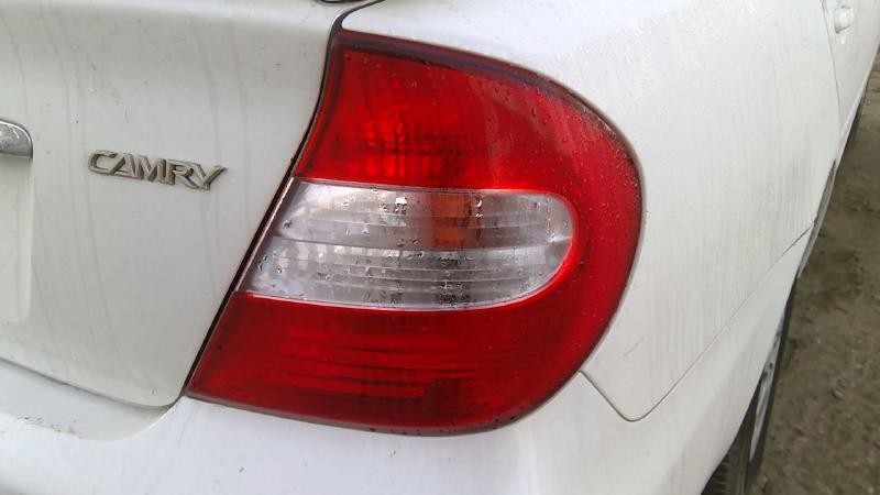 Tail Light Assembly TOYOTA CAMRY Right 02 03 04