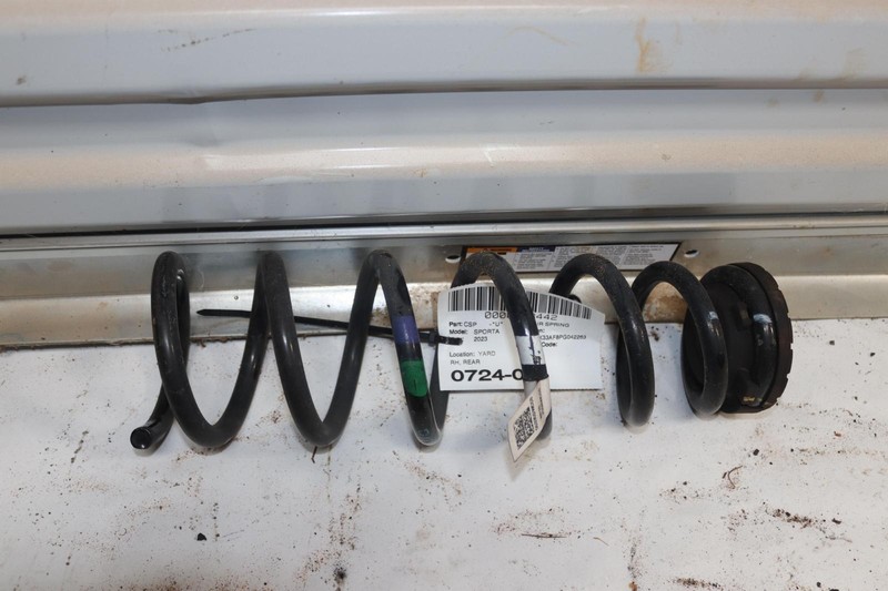 2023-2024 KIA SPORTAGE FWD REAR RIGHT SIDE SUSPENSION COIL SPRING OEM