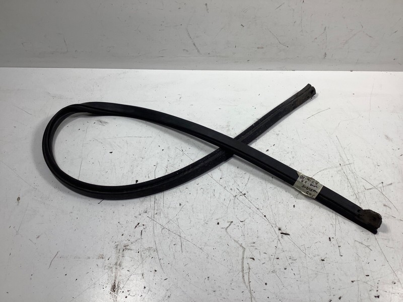 88-91 Honda Civic 4DR Right Front Door SubSeal Black OEM