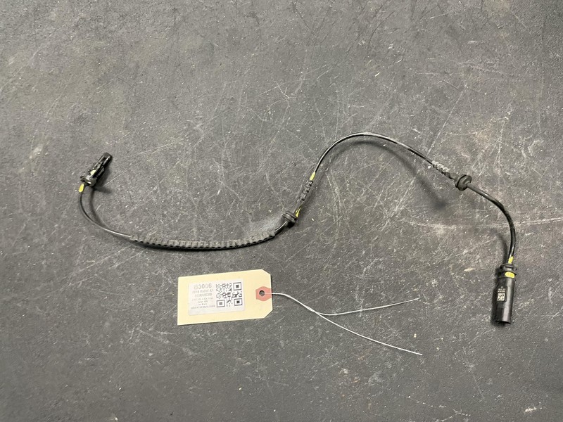 Front Right ABS Wheel Speed Sensor 2018 BMW X1 34526880755 2016 2017 2019 - 2022