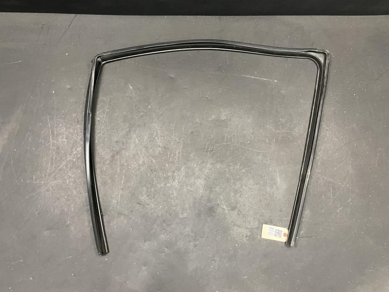 Front Left Door Window Glass Run Channel 2018 Dodge RAM 1500 55112367AH 13 - 22