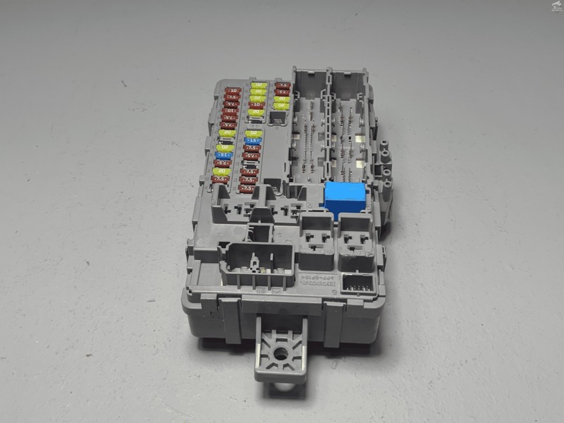 2019-2020 Acura MDX Cabin Driver Side Fuse Relay Junction Box Block OEM