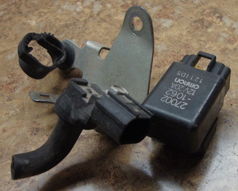 2011 Kawasaki Vulcan VN1700 VN 1700 Vaquero Sensor Relay Fuel Injection Gas