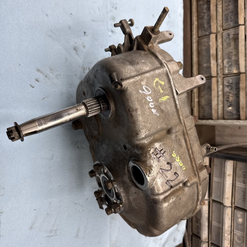 1979 - 1988 Vintage Yamaha G1 Two Stroke Golf Cart Rear End, Transaxle Good 22