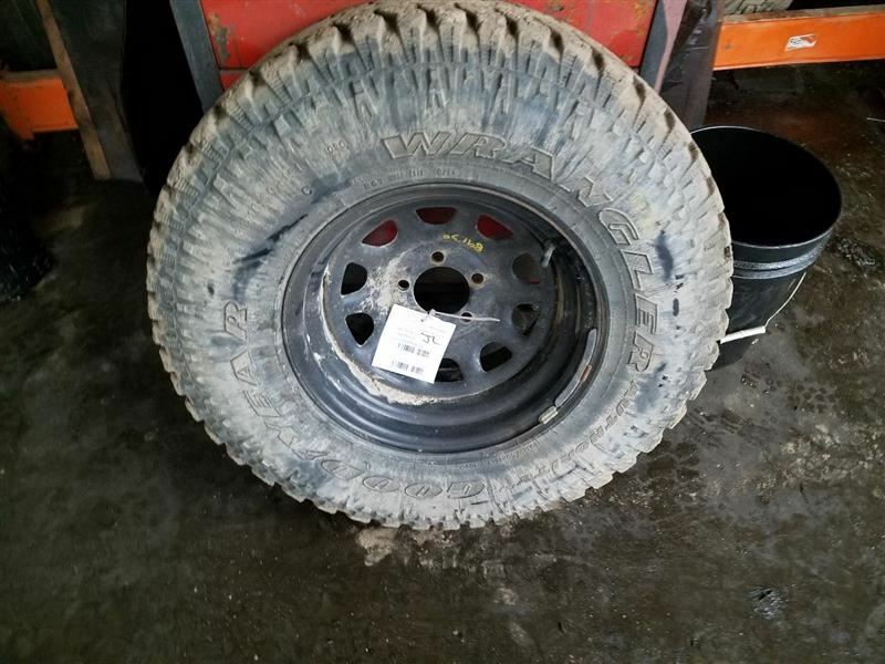 CHEROKEE1989 Tires 213552