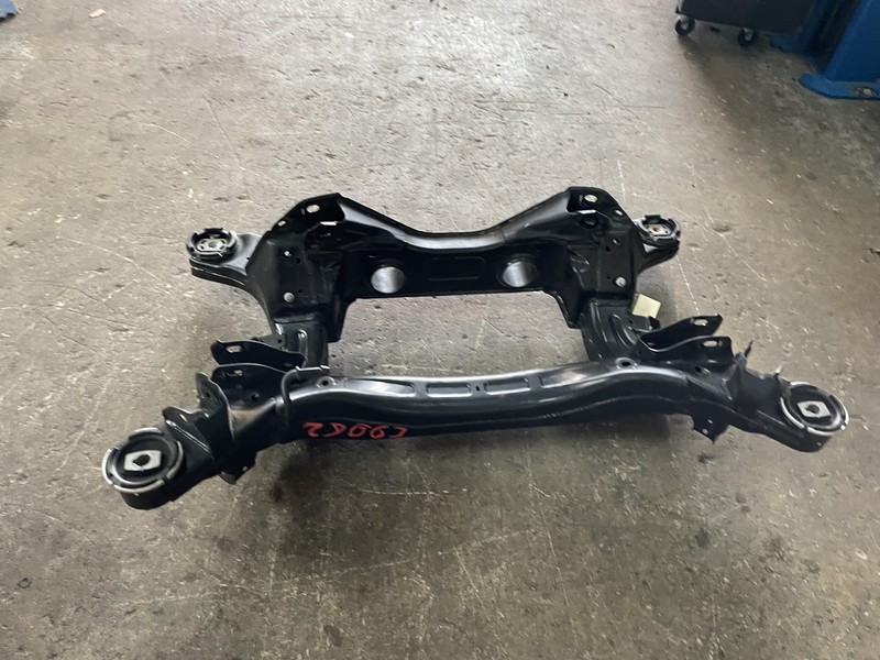 Rear Crossmember 2021 Cadillac XT4 84375226 2019 - 2022
