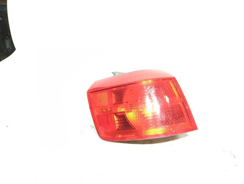 2010 GMC Terrain Right Silver Tail Light Assembly OEM 288589 Used 179K Miles