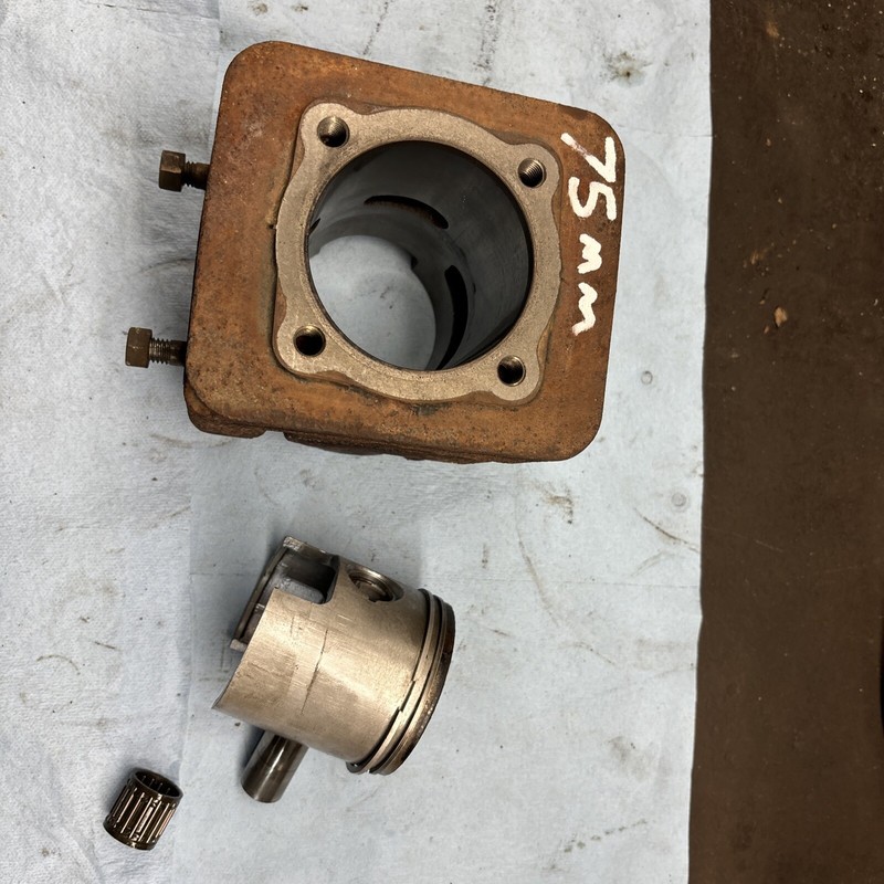 1969 Sno FliteVintage Snowmobile Kohler 309 Single Motor Cylinder And Piston