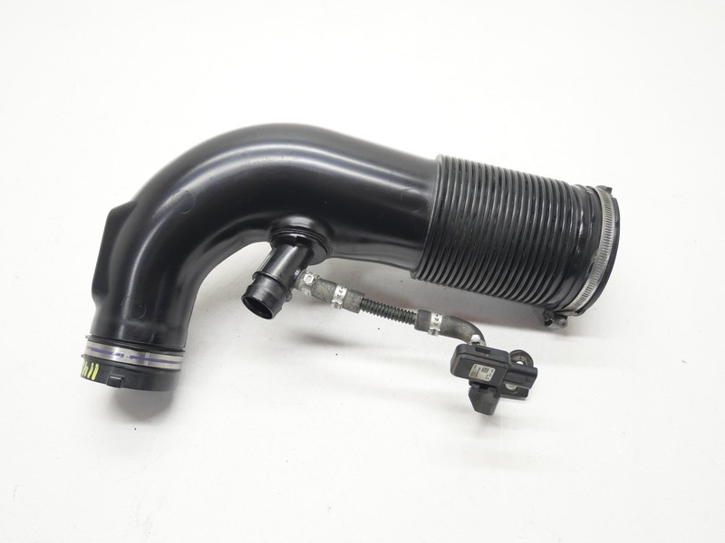 2020 Alfa Romeo Stelvio 2.0L Engine Air Intake Hose Pipe Tube Duct 50555944 OEM