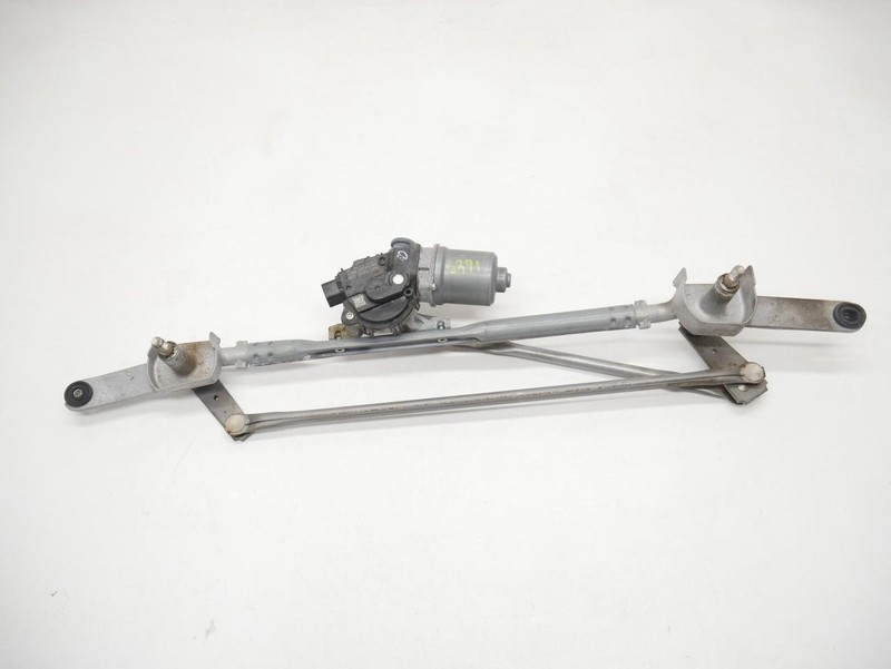 2018-2024 BUICK ENCLAVE FRONT WINDSHIELD WIPER LINKAGE ASSEMBLY W/ MOTOR OEM