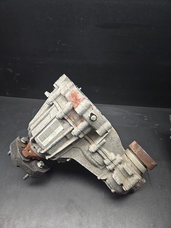 14-17 Maserati Ghibli S Q4 AWD Transfer Case Gearbox Assembly 06700330110