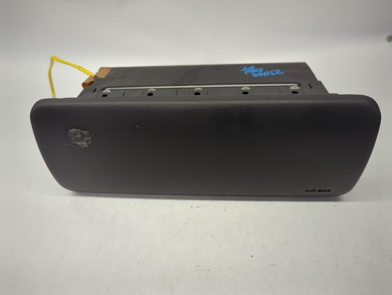98-'99 GMC SONOMA Right Air Bag passenger dash black OEM