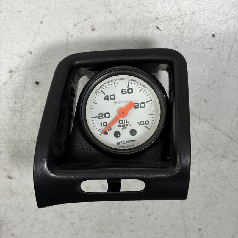 90-91 Honda CRX Left Dash Vent & Autometer Phantom Oil Pressure Gauge Assembly