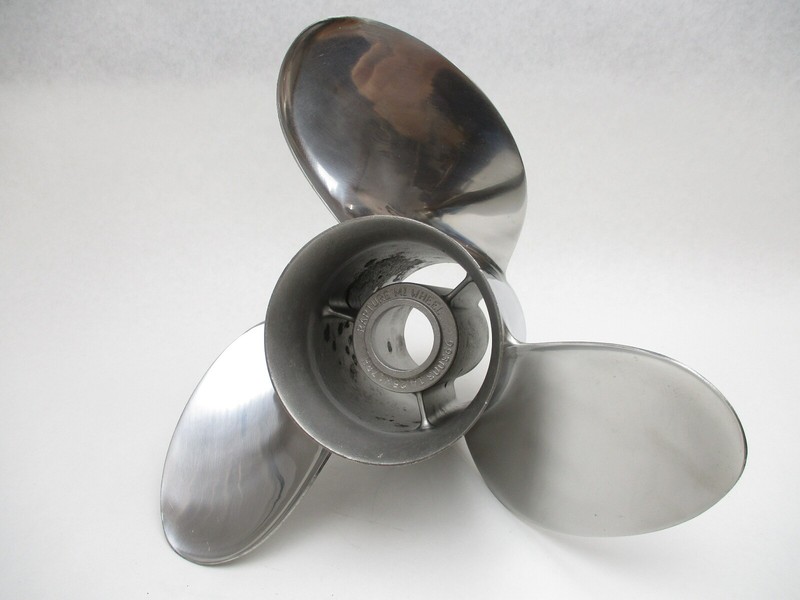 993003 14-1/4 X 17 PITCH SST Michigan Wheel Rapture 4 3/4" BOAT PROPELLER