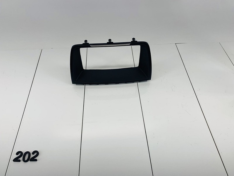 14-15 MAZDA 6 FRONT CENTER DASH INSTRUMENT PANEL DISPLAY SCREEN BEZEL TRIM OEM