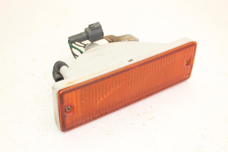 88-97 Nissan Pickup D21 Driver Left Front Turn Signal Light