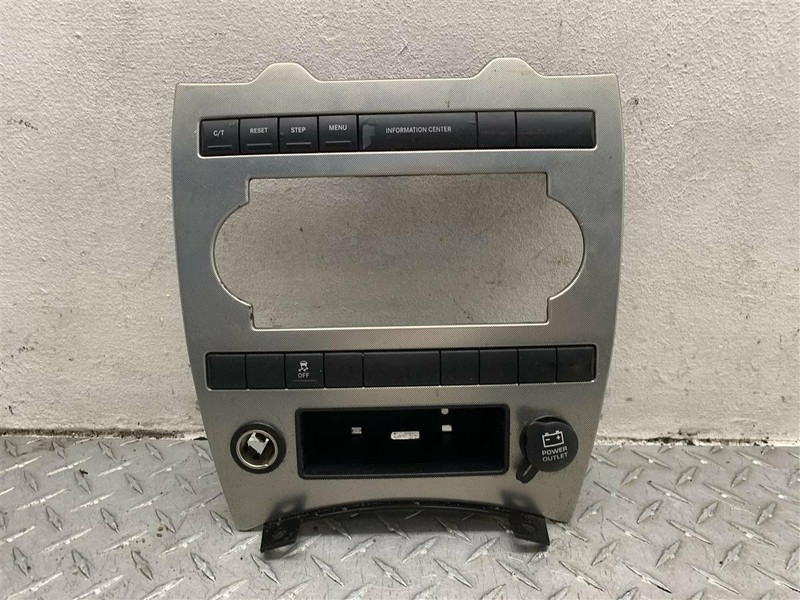 2006 JEEP GRAND CHEROKEECLIMATE CONTROL BEZEL OEM 55117041AA