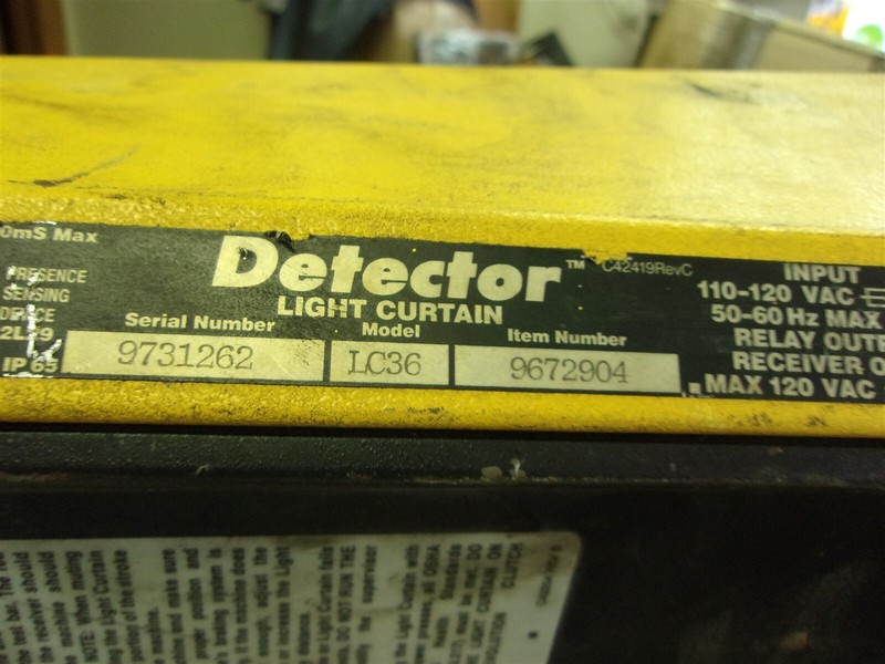 Radwell Detector LC36 Light Curtain 110-120VAC 50/60Hz Max12W 4Amp
