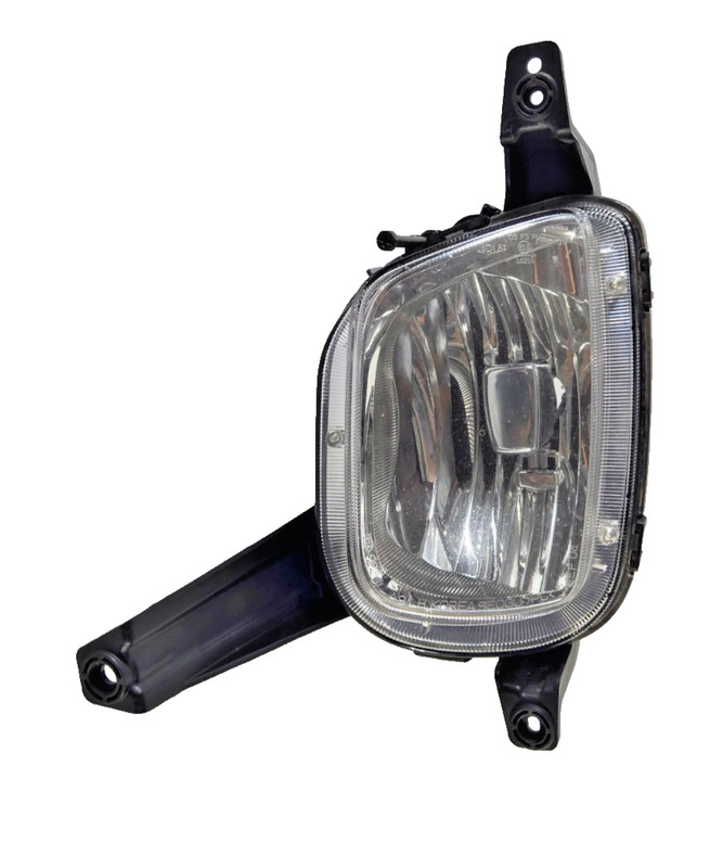 2015 2018 Kia Sedona Left Driver Front Bumper Fog Light W/o Bulb OEM 92201A9010