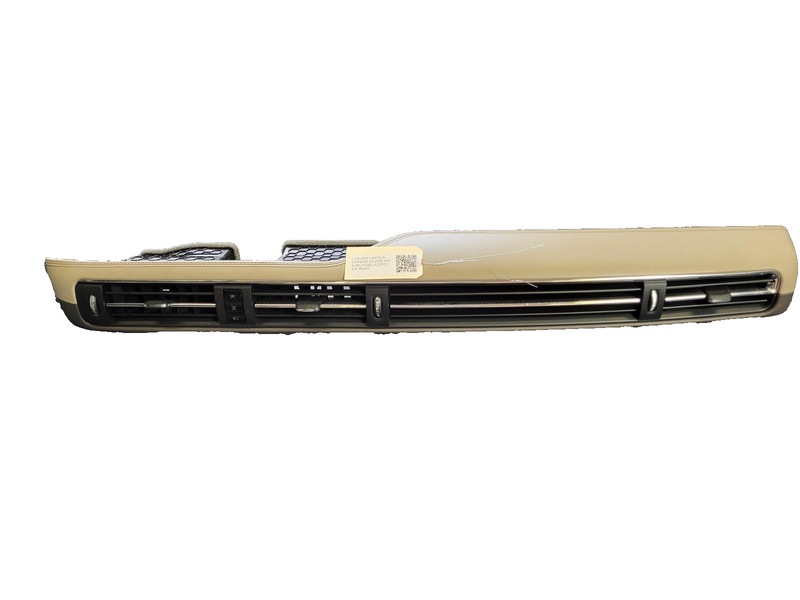 Used Oem Lincoln Dash Center Right A/C Air Vent Trim Panel for 2020-2025 Corsair