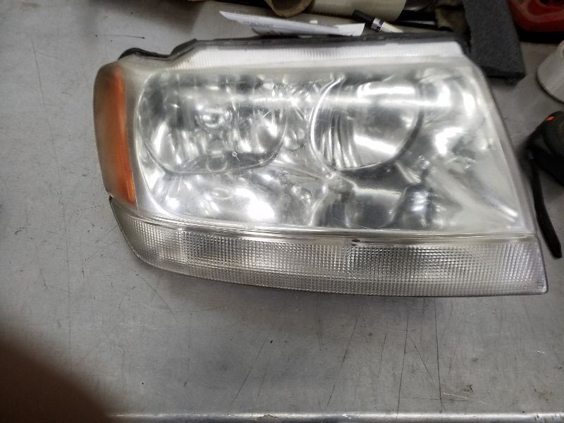 Passenger Headlight Crystal Clear Fits 99-04 GRAND CHEROKEE 182415