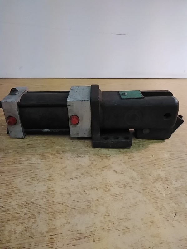 Norgren 3116058 12-1/2"L Pneumatic Clamp Cylinder