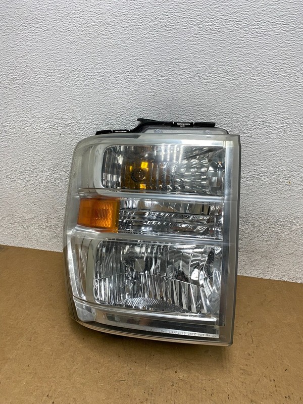 2008-2014 Ford Econoline E150 E250 E350 Right Passenger Headlight Oem AE3063 DW