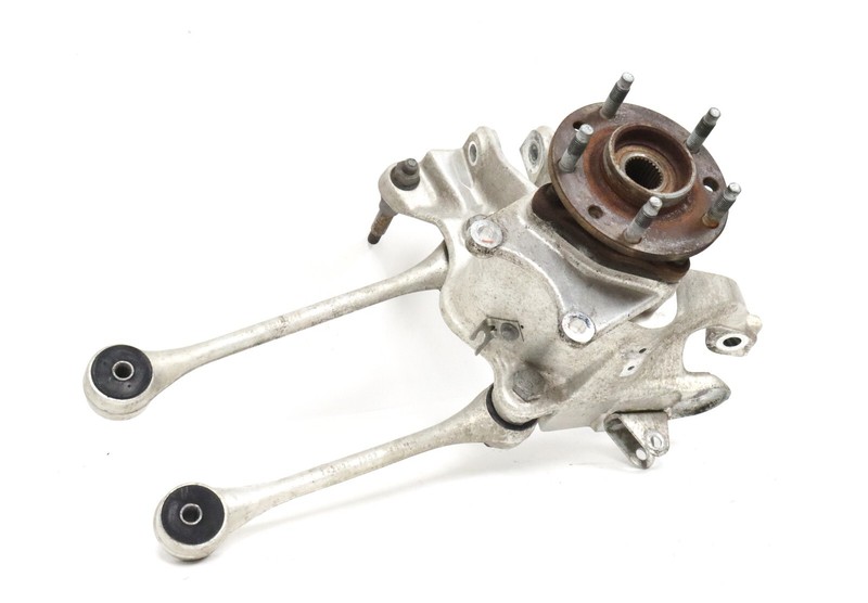 1993 C4 Corvette RH Passenger Side Rear Steering Knuckle Spindle USED OEM GM