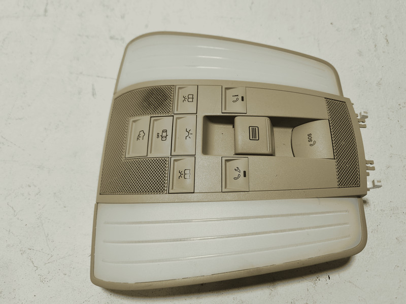 MERCEDES E350 W212 ROOF OVERHEAD CONSOLE DOME LIGHT LAMP OEM 2016
