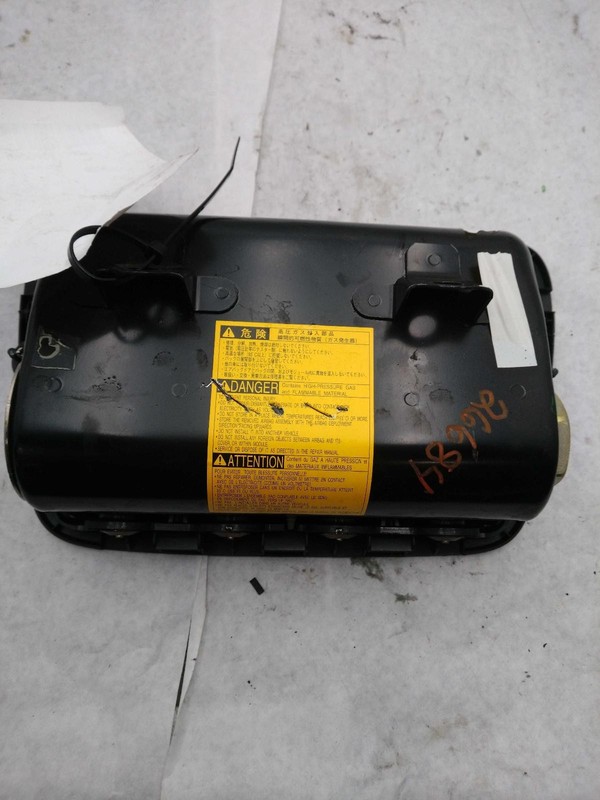 Used Instrument Panel Air Bag fits: 2000 Lexus RX300 passenger side dash Grade B
