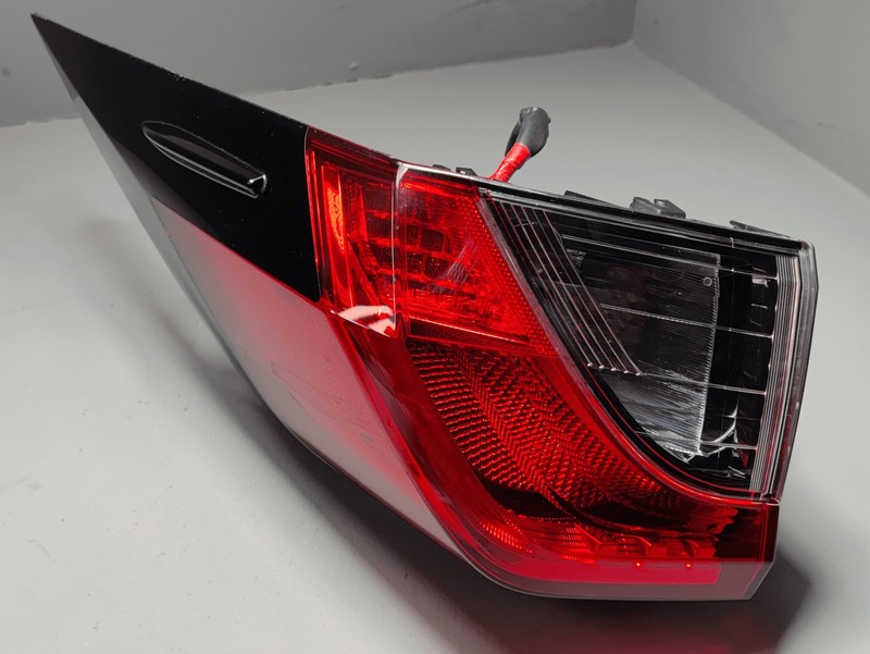 2019-2025 TOYOTA RAV4 REAR RIGHT PASSENGER SIDE OUTER TAILLIGHT LIGHT LAMP OEM