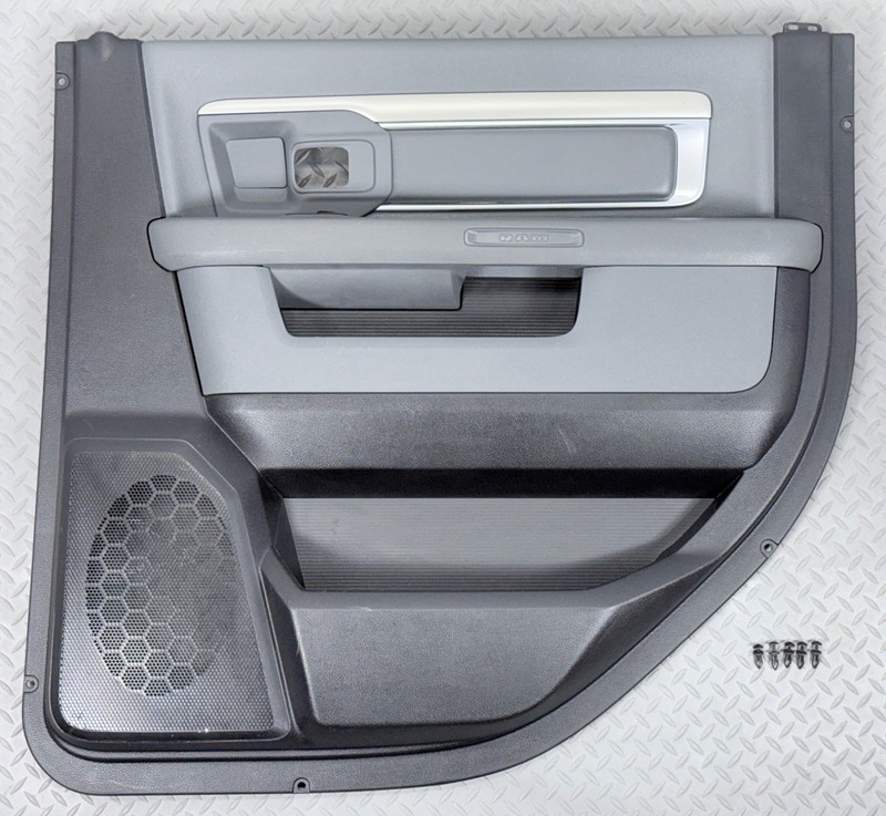 ✅ 13-24 RAM 1500 Classic 2500 3500 SLT / Big Horn OEM REAR RIGHT DOOR PANEL RH