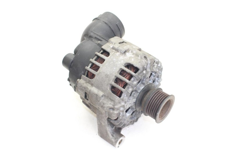 01-02 BMW Z3 Roadster 2.5L Alternator Assembly