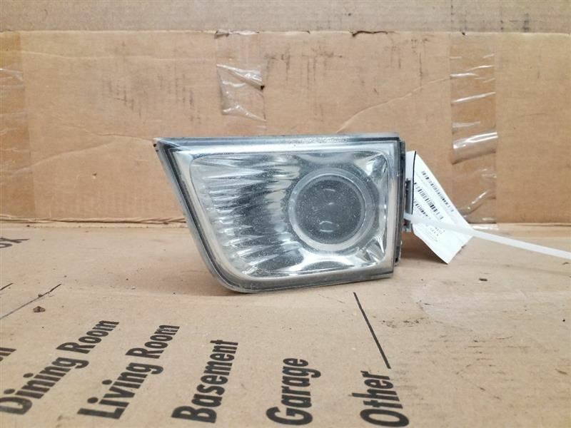 Driver Corner/Park Light Fog-driving Bumper Mounted Fits 03-05 4 RUNNER 250024