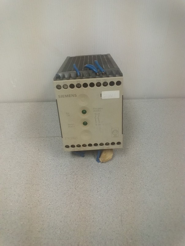 SIEMENS 3TK2803-0BB4 SAFETY RELAY 24V