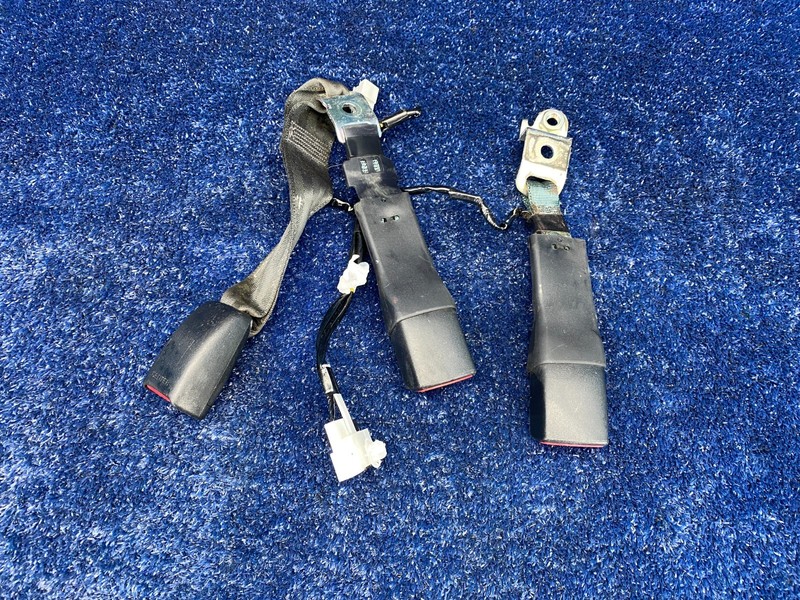2011–2017 Lexus CT200h Rear Seat Belt Buckle Set OEM
