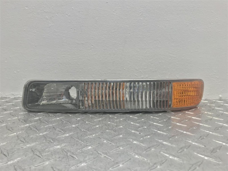 01-07 SIERRA 1500 2500 SIDE TURN PARK SIGNAL CORNER LIGHT LAMP OEM 116-03524L