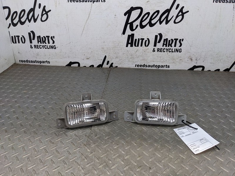 2010 2013 Chevy Camaro SS Rear Bumper Back Up Reverse Lights Pair 10 11 1188587