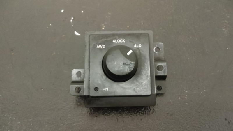04-05 Dodge Durango AWD 4x4 Transfer Case Mode Switch On Dash OEM 56049455AC