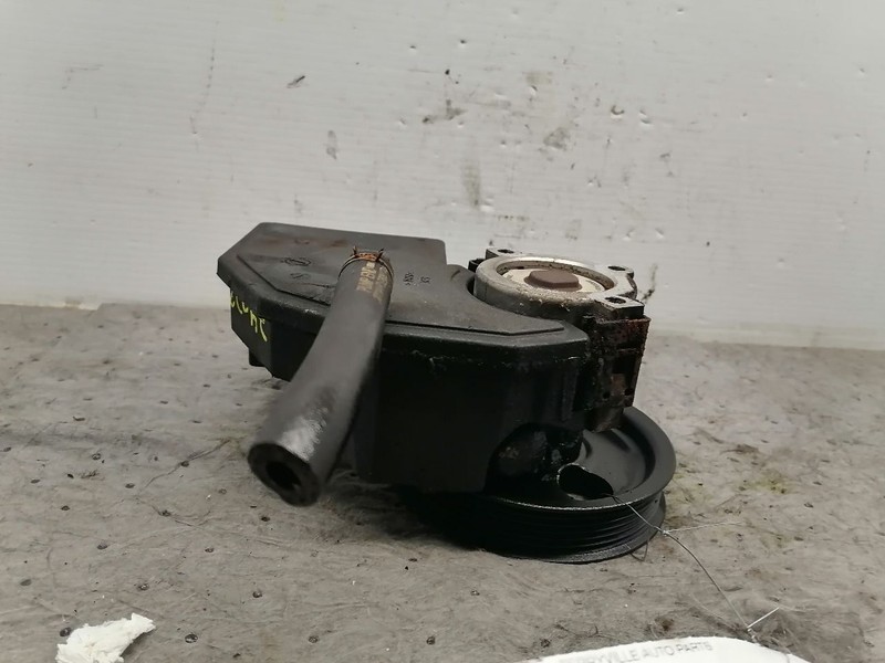 Power Steering Pump Fits 02-04 GRAND CHEROKEE 1422861