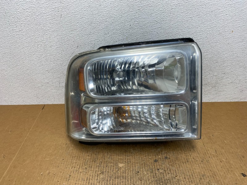 2005-2007 Ford F-250 F250 Super Duty Right Passenger RH Side Headlight AE2593 DW