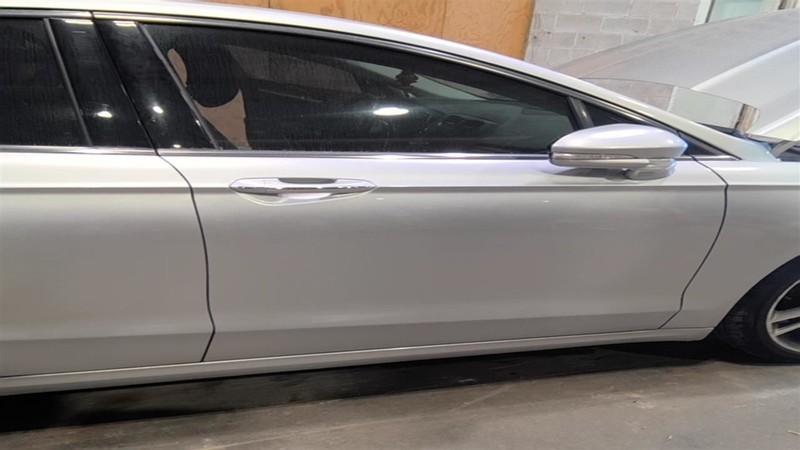 Passenger Right Front Door Without Acoustic Glass Fits 13-20 FUSION 3550922