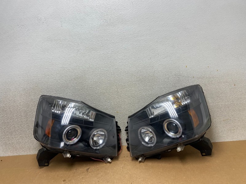 2004 to 2007 Nissan Armada Left+Right Side Set LED Black Headlights Z7025 DG