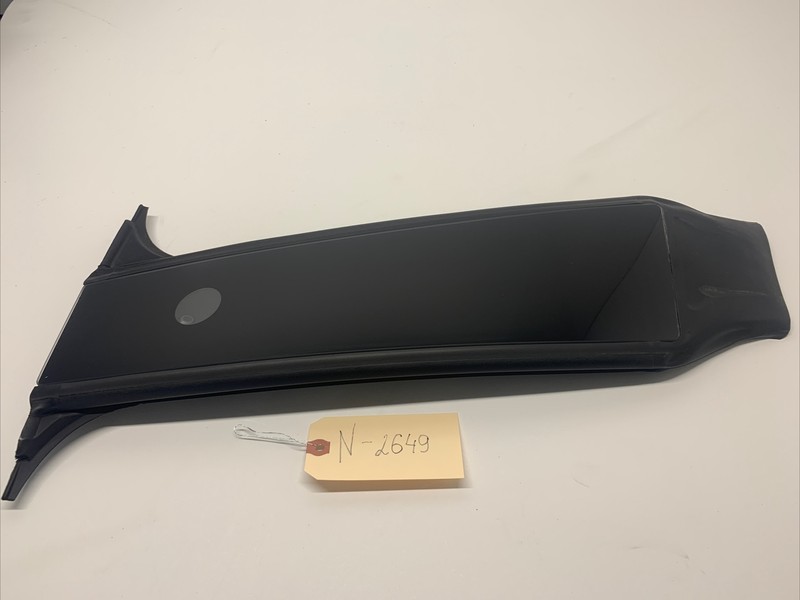 20-23 Tesla Model Y Exterior Right B-Pillar with Camera 1506886-00-D 2649 B100