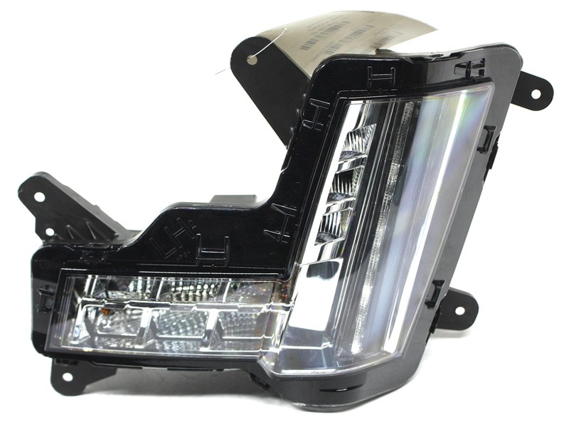 OEM Left Driver Side Fog Lamp For Cadillac Escalade, ESV 84575577, Bezel Marks